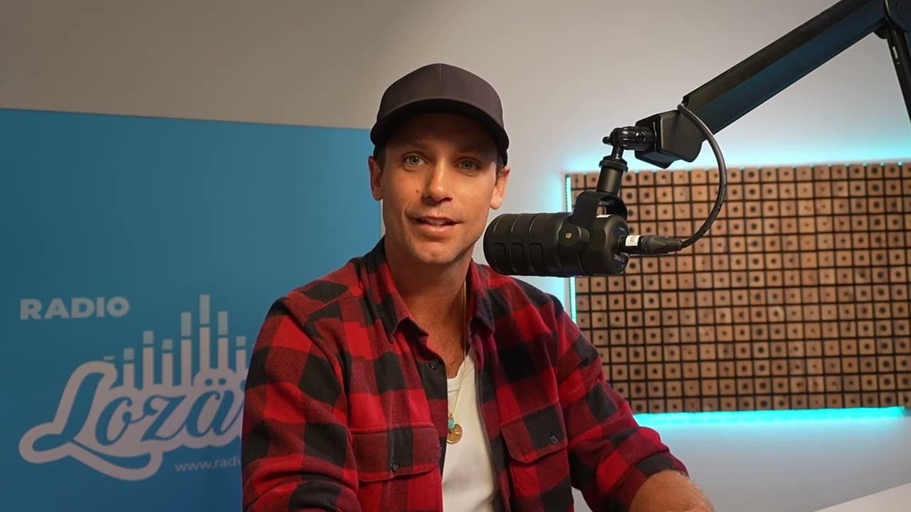 Bastian Baker über die WM-Enttäuschung, seine Solo Acoustic Tour und das Musical Keep Cool